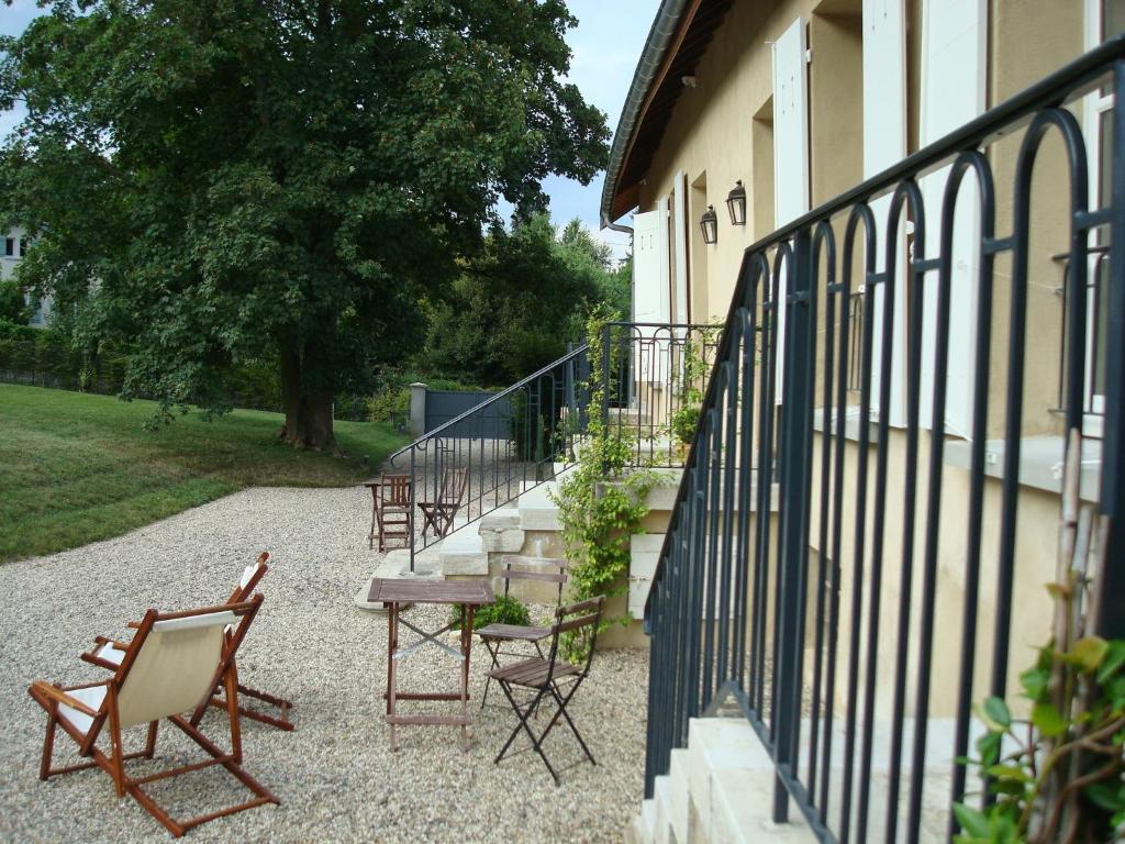 Апартаменты Les Communs Du Manoir Экюли Экстерьер фото