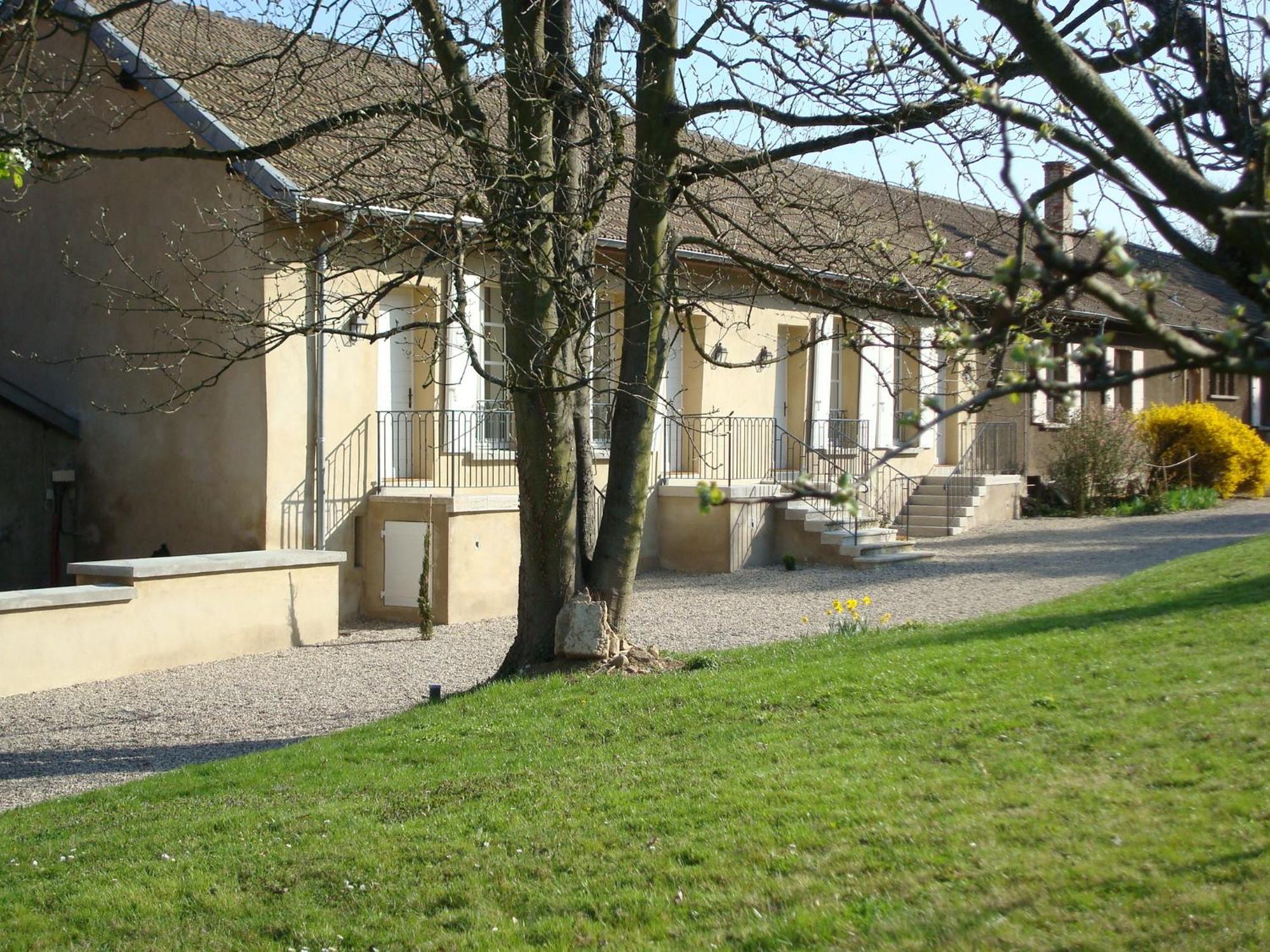 Апартаменты Les Communs Du Manoir Экюли Экстерьер фото